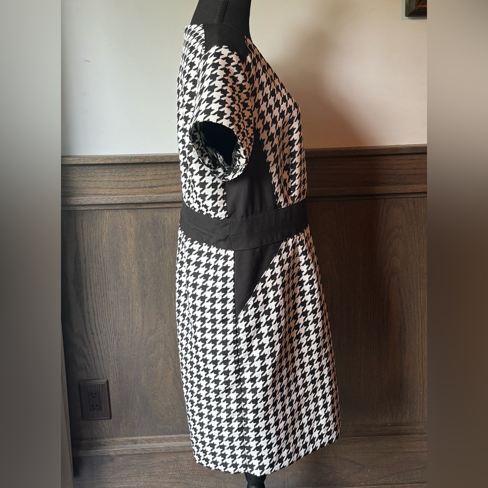 Shelby & Palmer Black and White Houndstooth Mini Dress - Picture 4 of 7